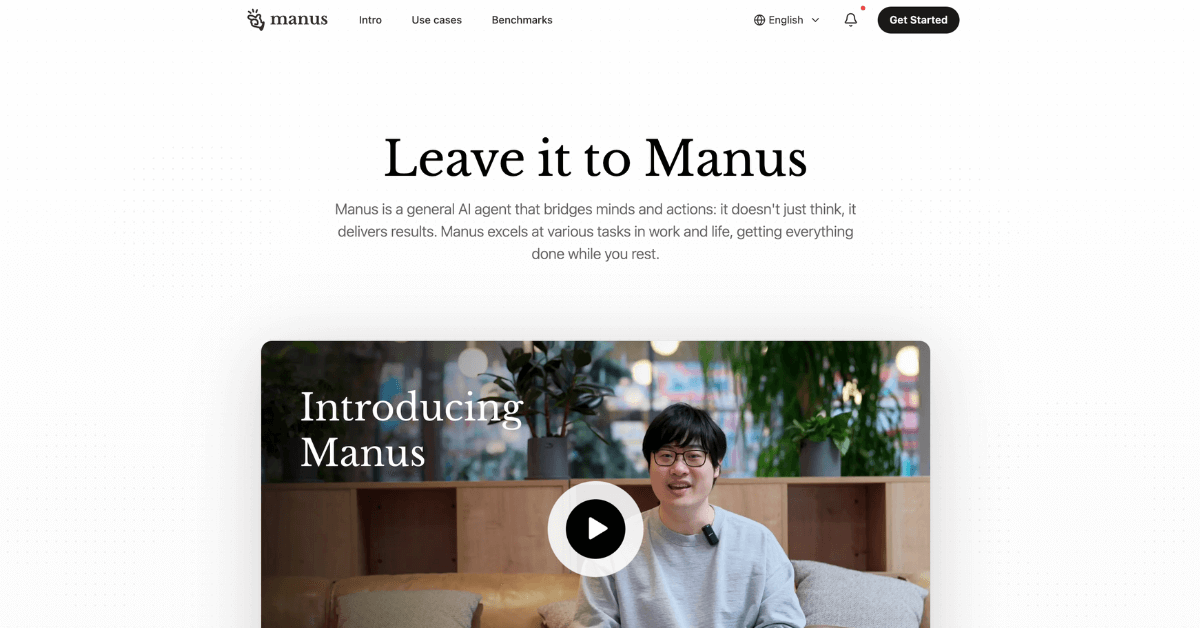 Startseite von Manus mit einem großen Banner „Leave it to Manus“ und einem Video-Thumbnail.